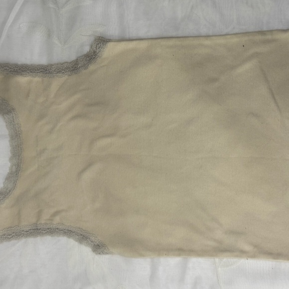 Brandy Melville Cream Tank Top with Graphic Print - Picture 4 of 9